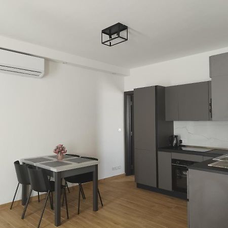 Coral Reef Apartments St. Paul's Bay Bagian luar foto