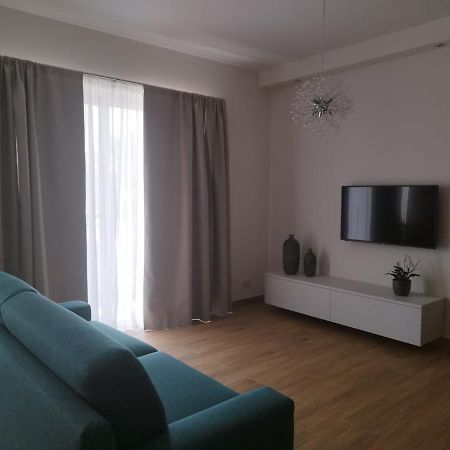Coral Reef Apartments St. Paul's Bay Bagian luar foto
