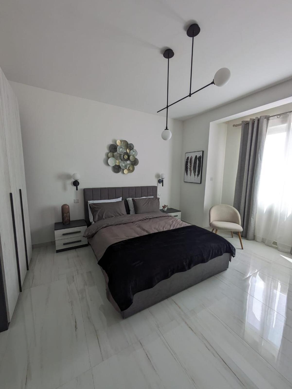 Coral Reef Apartments St. Paul's Bay Bagian luar foto